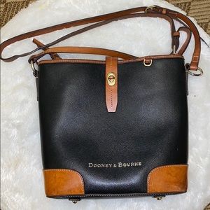 Dooney & Bourke Purse